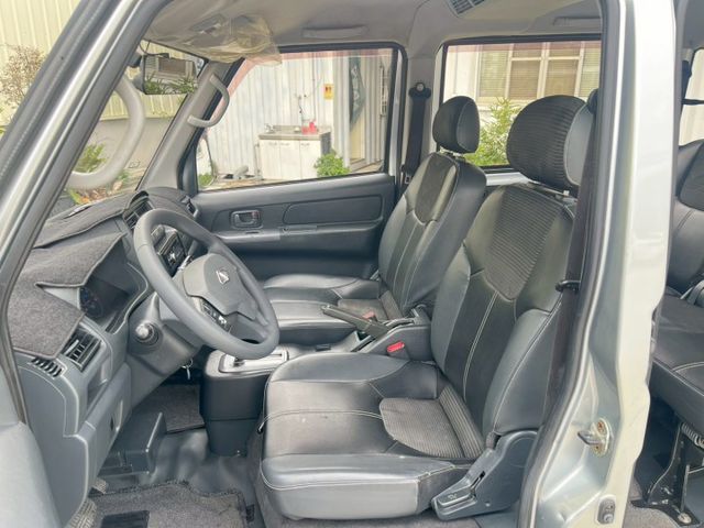 A180廂車⚠️自排超稀有⚠️後座冷氣出風口⚠️客/貨兩用車⚠️可變更貨車牌⚠️載貨超方便⚠️可貸款  第8張相片