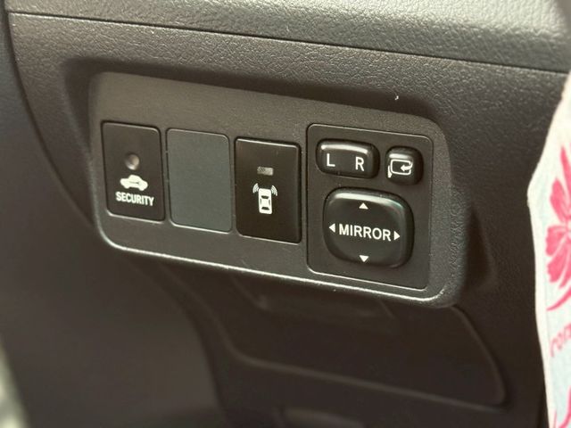 超稀有 Z版⚠️HID頭燈⚠️天窗⚠️換檔撥片⚠️全車原版件⚠️正常保養⚠️可貸款  第13張相片