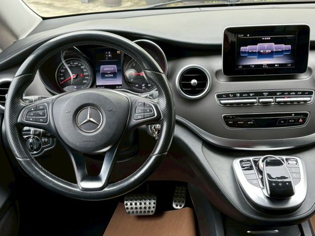 家用 商務皆適宜⚠️柴油⚠️電動滑門⚠️換檔撥片⚠️8人座⚠️優質服務⚠️可貸款  第7張相片