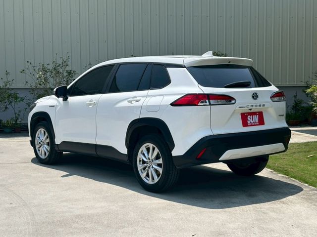 豪華版 油電車⚠️妥善率超高的休旅車⚠️簡單的保養⚠️誠信買賣⚠️優質服務⚠️可全額貸款  第3張相片