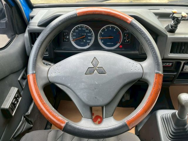 ⚠️車況超讚⚠️正常保養⚠️手排⚠️只跑13萬公里⚠️買回去直接賺錢⚠️優質服務 可貸款  第9張相片