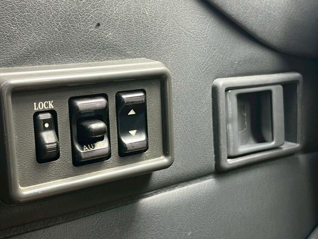 ⚠️車況超讚⚠️正常保養⚠️手排⚠️只跑13萬公里⚠️買回去直接賺錢⚠️優質服務 可貸款  第12張相片