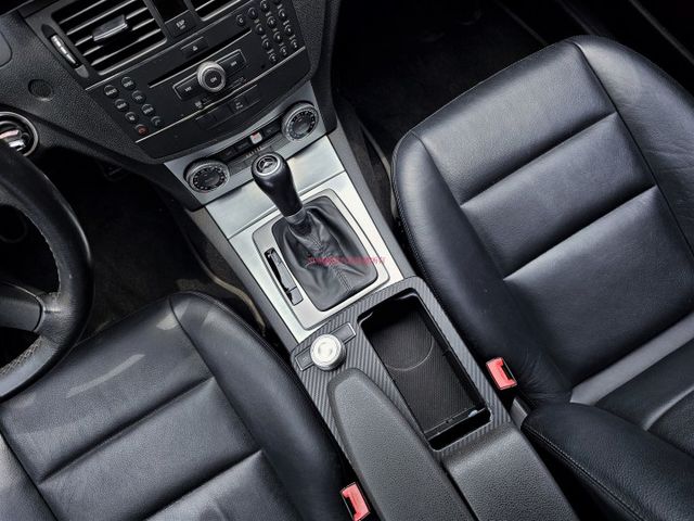 總代理C280 小改款 僅跑18萬公里 車輛維持的相當漂亮 車子很健康  第14張相片