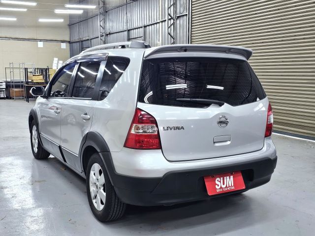 1.6 LIVINA 頂架護板  第4張相片