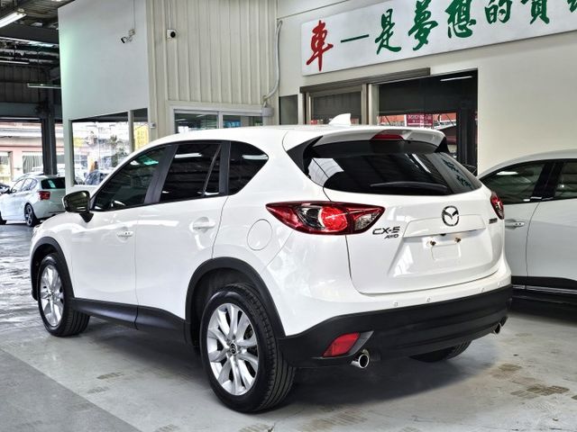 旗艦 4WD 原廠保養 一手車 車庫 精美  第4張相片