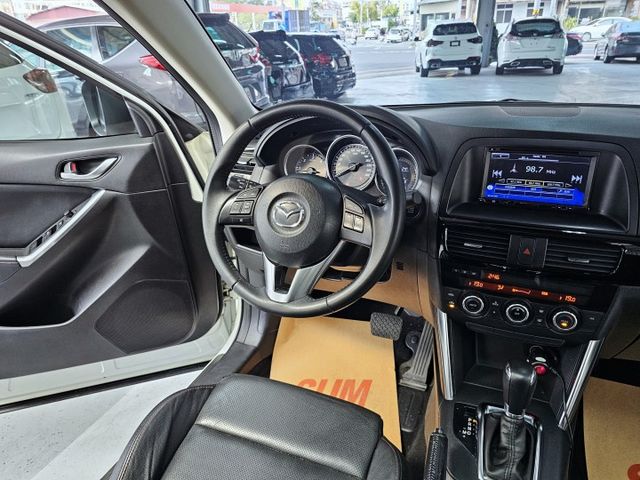 旗艦 4WD 原廠保養 一手車 車庫 精美  第16張相片