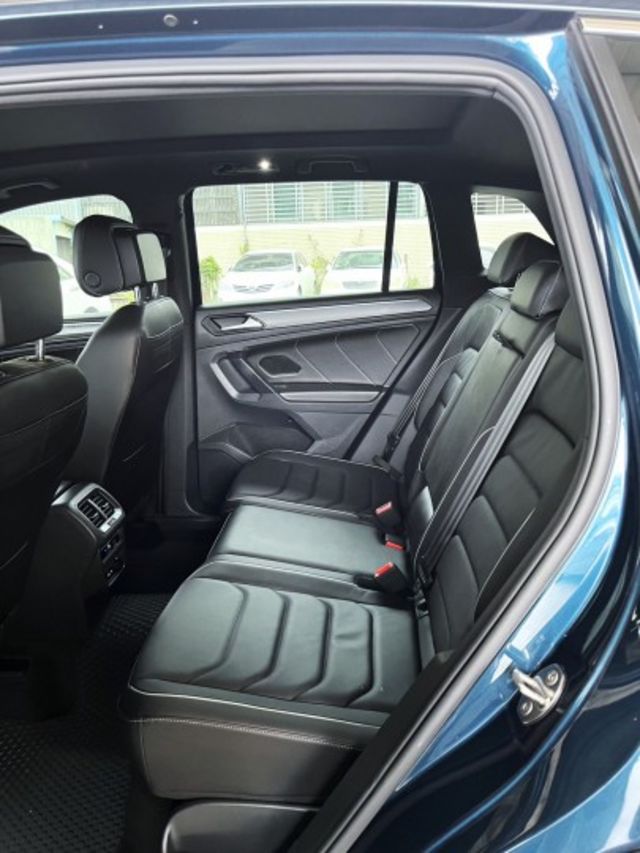 380 TSI R-Line Performance小改款 全原廠保養  第8張相片