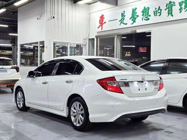 頂級 天窗HID 一手車 全原廠保養 空力套件 綿綿密密  第4張相片