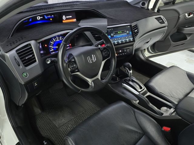頂級 天窗HID 一手車 全原廠保養 空力套件 綿綿密密  第7張相片