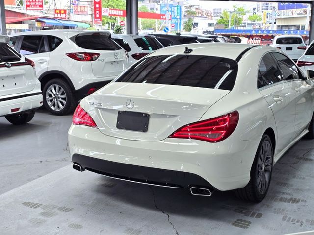 總代理CLA200 純一手車 車輛保養得非常好!  第5張相片