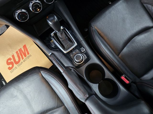 魂動MAZDA3 五門 空力套件 大螢幕 車況不錯喔!  第18張相片