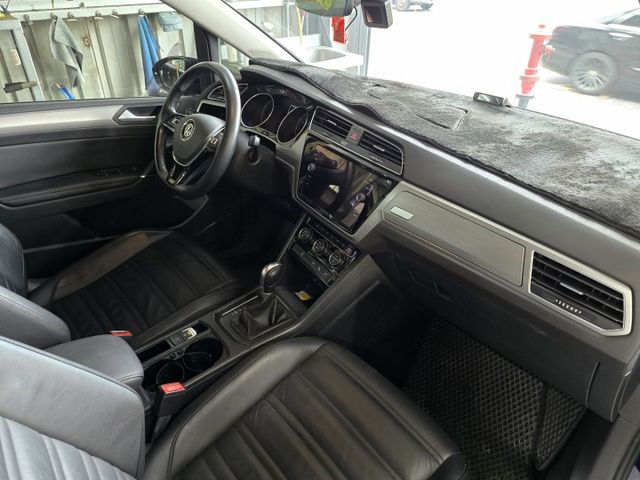Touran七人座 頂級 電動椅 電尾門 ACC跟車  第13張相片