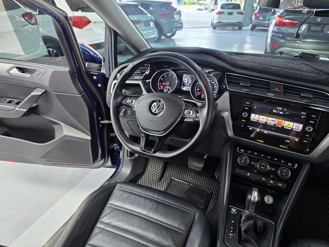 七人座 ACC跟車 電動椅 電尾門 免鑰匙 摸門 頂配  第17張相片