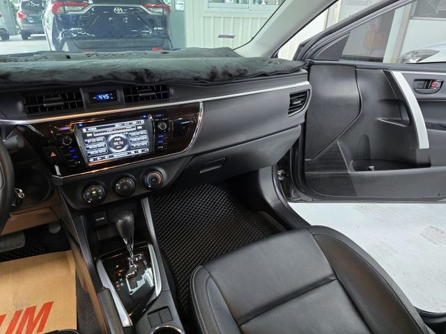 ALTIS 僅跑6萬 把握賞車喔!  第16張相片