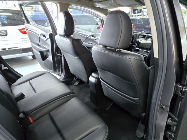 頂規S版 免鑰匙啟動 門邊解鎖 換檔撥片 盲點偵測  第8張相片