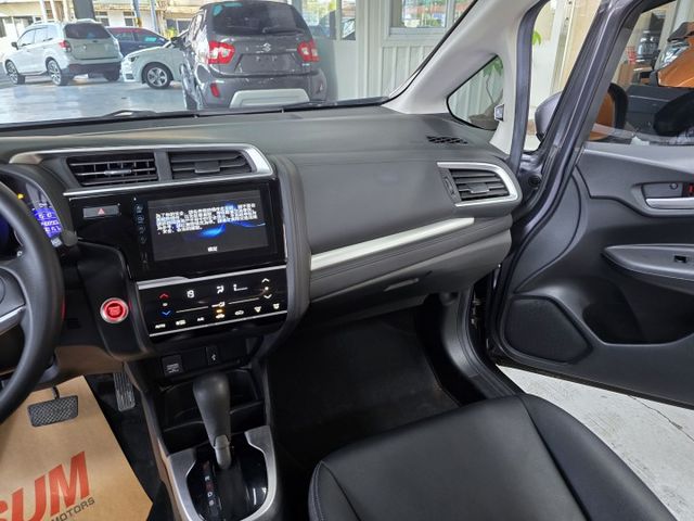 頂規S版 免鑰匙啟動 門邊解鎖 換檔撥片 盲點偵測  第16張相片