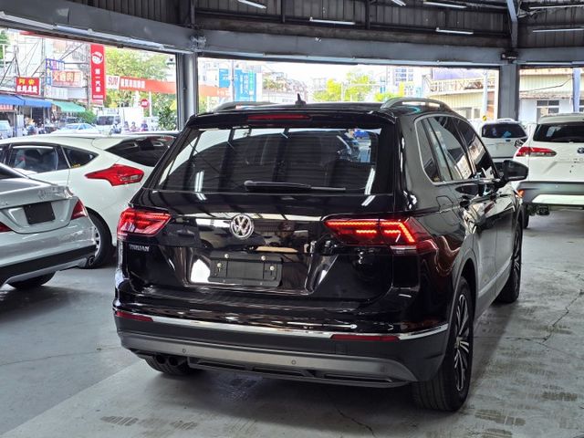 Tiguan1.4旗艦版 ACC跟車 電動椅記憶座椅 電尾門 360環景 LED頭燈  第4張相片