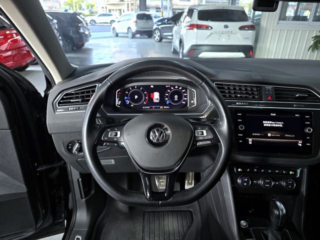 Tiguan1.4旗艦版 ACC跟車 電動椅記憶座椅 電尾門 360環景 LED頭燈  第18張相片