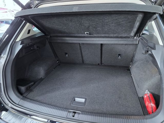 Tiguan1.4旗艦版 ACC跟車 電動椅記憶座椅 電尾門 360環景 LED頭燈  第19張相片