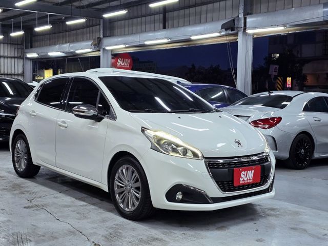 極稀有 超低里程!僅跑5萬  原廠保養的 寶獅208五門  第2張相片