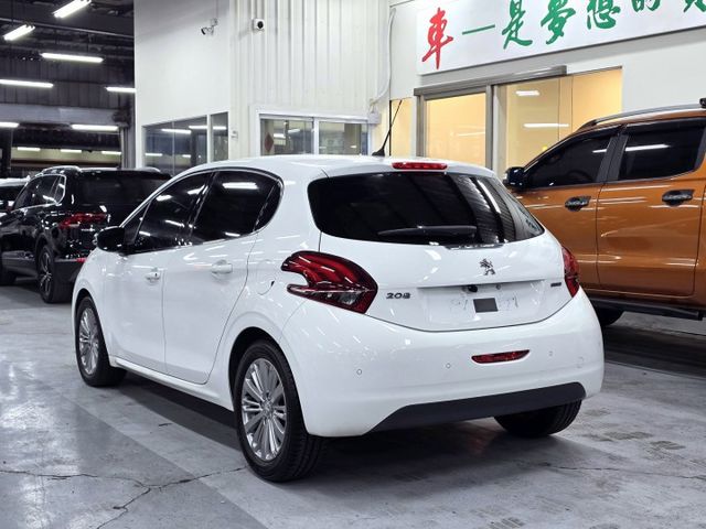 極稀有 超低里程!僅跑5萬  原廠保養的 寶獅208五門  第4張相片