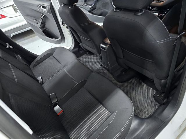 極稀有 超低里程!僅跑5萬  原廠保養的 寶獅208五門  第9張相片