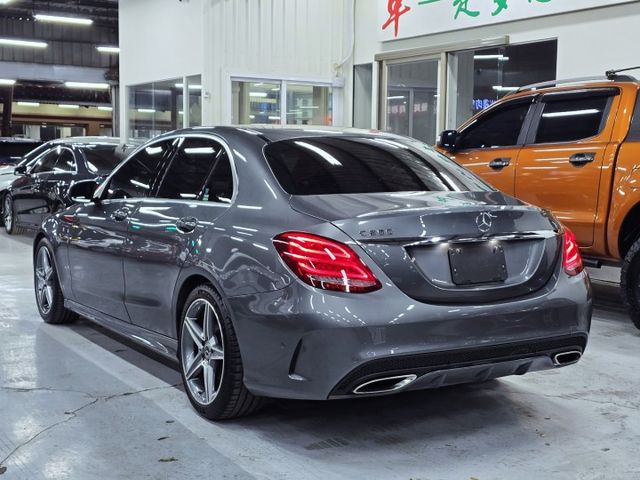 總代理C250 AMGLine 全原廠保養 剛換全新引擎腳 全新電子水幫浦  第6張相片