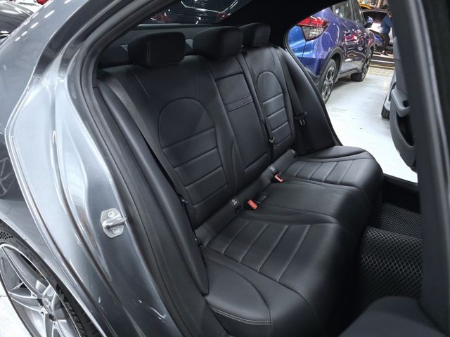 總代理C250 AMGLine 全原廠保養 剛換全新引擎腳 全新電子水幫浦  第12張相片