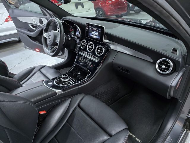 總代理C250 AMGLine 全原廠保養 剛換全新引擎腳 全新電子水幫浦  第13張相片