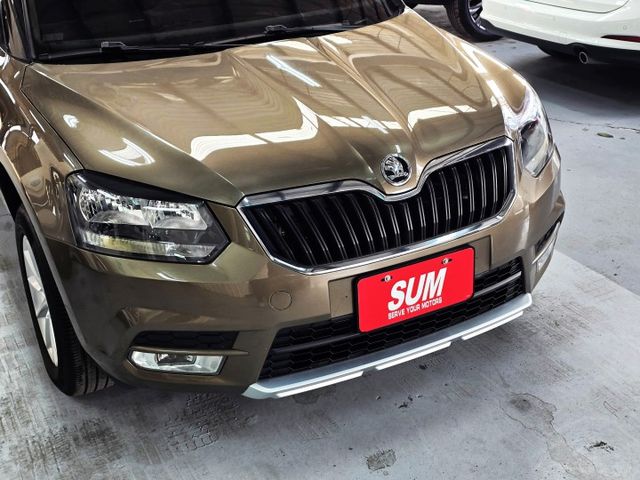 一手車 全程SKODA原廠保養 極精美品項!  第6張相片