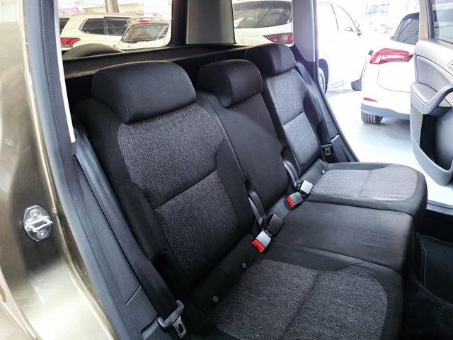 一手車 全程SKODA原廠保養 極精美品項!  第10張相片