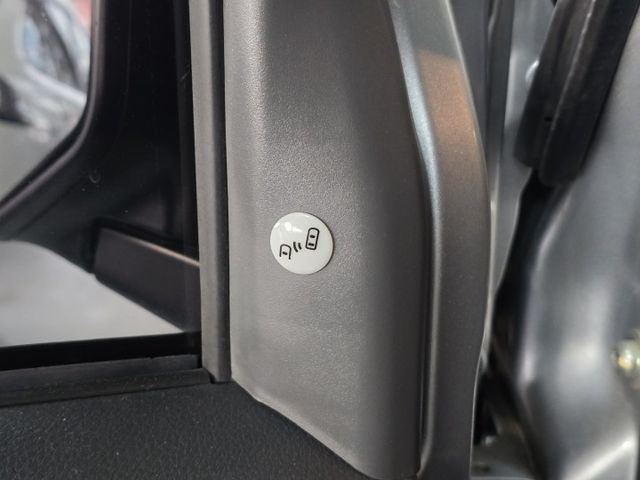 自排 5人客貨兩用 盲點 循跡防滑 電動摺疊後視鏡 定速  第5張相片