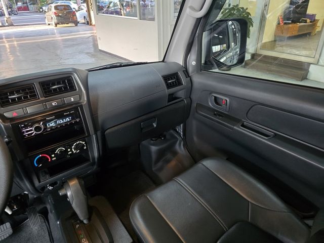 自排 5人客貨兩用 盲點 循跡防滑 電動摺疊後視鏡 定速  第12張相片