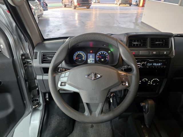 自排 5人客貨兩用 盲點 循跡防滑 電動摺疊後視鏡 定速  第13張相片