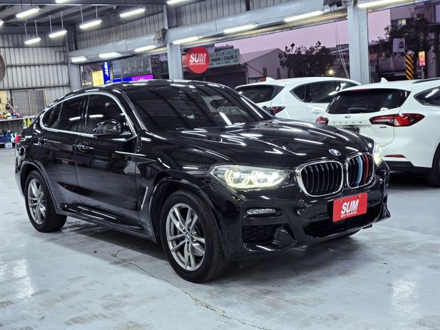 X4 30i M-SPORT白金領航版 轉向頭燈/車況抬頭顯示/HK音響  第3張相片