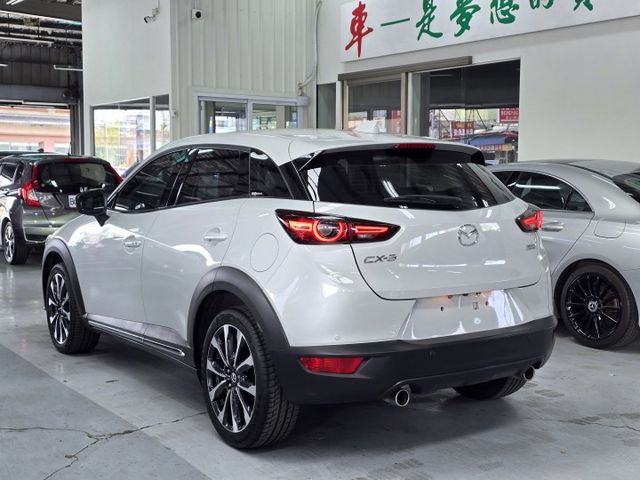 小改款 旗艦型 ACC跟車 車道偏移 抬頭顯示器 盲點 超精美品!  第4張相片