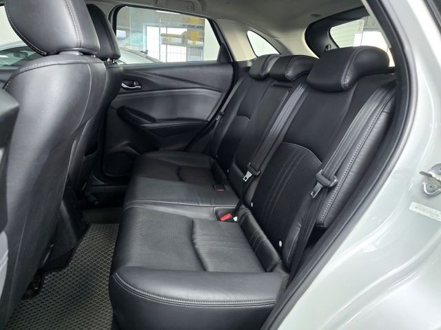 小改款 旗艦型 ACC跟車 車道偏移 抬頭顯示器 盲點 超精美品!  第7張相片