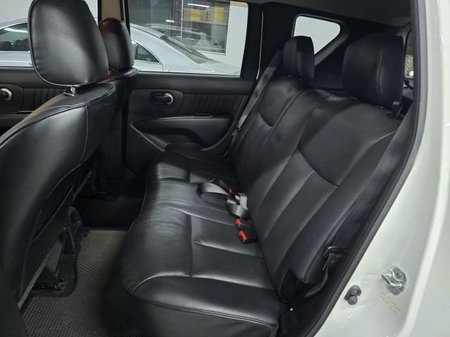 LIVINA  第7張相片