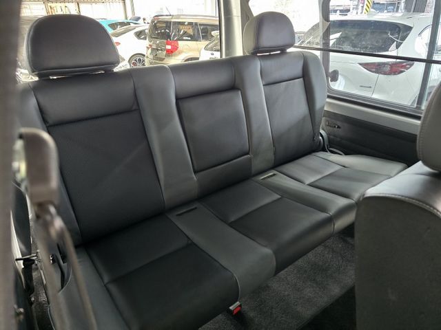 自排 8人坐 僅跑一萬公里  第12張相片