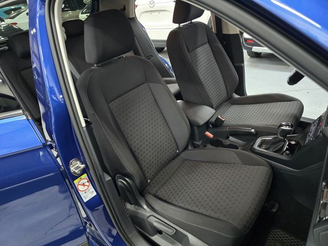 ACC跟車 車道偏移 免鑰匙 摸門 LED頭燈 倒車顯影 極精美品!  第14張相片