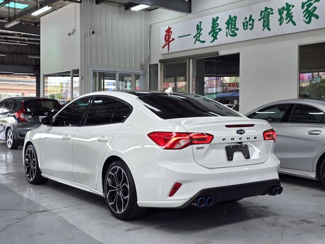 ST-Line Lommel 僅跑3萬多公里  2年5萬公里保固  第4張相片