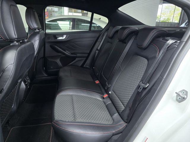 ST-Line Lommel 僅跑3萬多公里  2年5萬公里保固  第7張相片