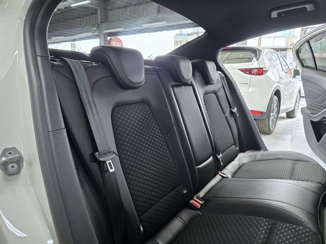 ST-Line Lommel 僅跑3萬多公里  2年5萬公里保固  第9張相片