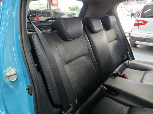 PRIUS  第9張相片