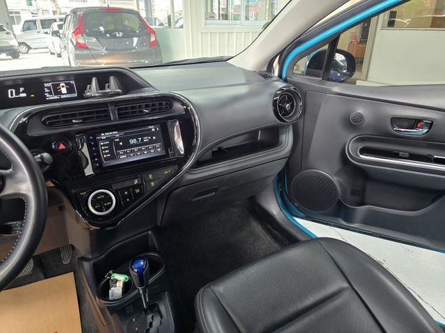 PRIUS  第12張相片