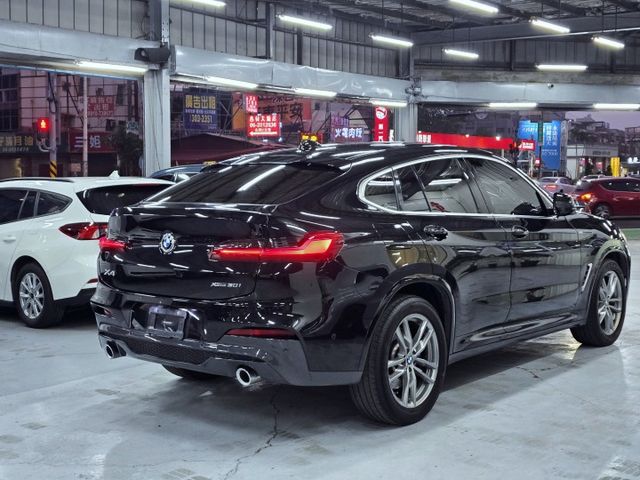 X4 30i M-SPORT白金領航版 轉向頭燈/車況抬頭顯示/HK音響  第4張相片
