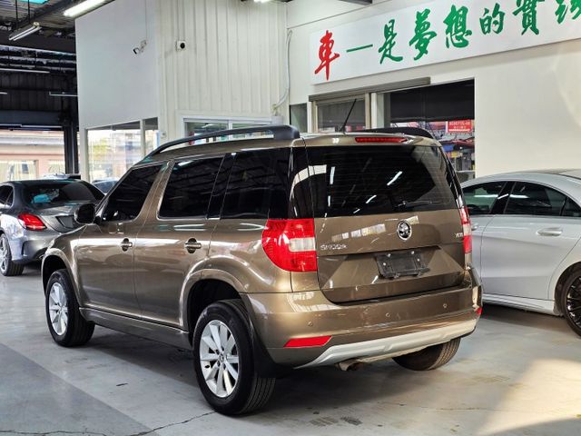 一手車 全程SKODA原廠保養 極精美品項!  第3張相片