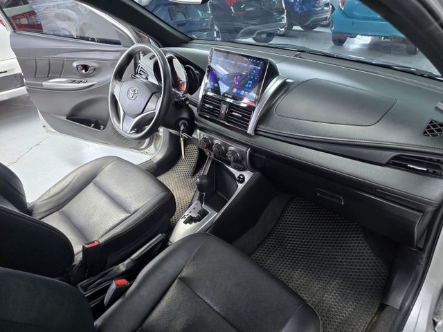 YARIS  第9張相片