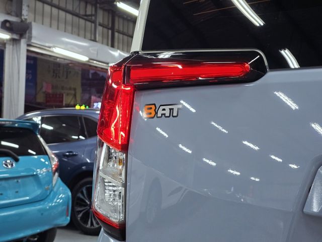 五人座 自排 豪華型 雙色360環景 ACC跟車  第6張相片