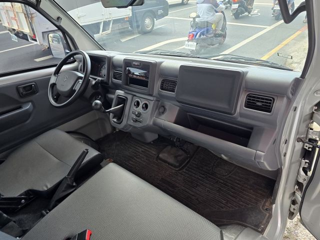 NEW CARRY  第6張相片